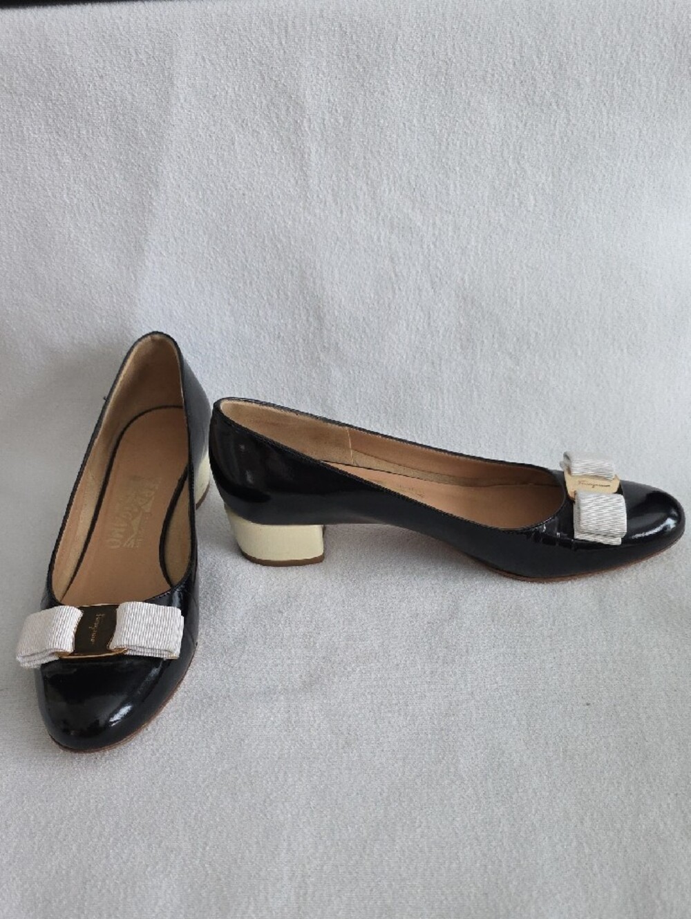 Salvatore Ferragamo Black Patent Vara Bow Pump with White Bow Size 6